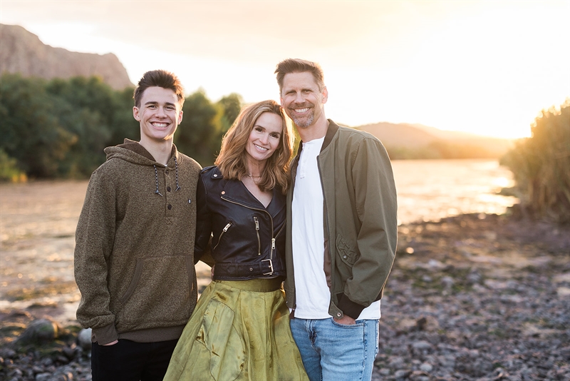 Olson Family Photo 2023.jpg